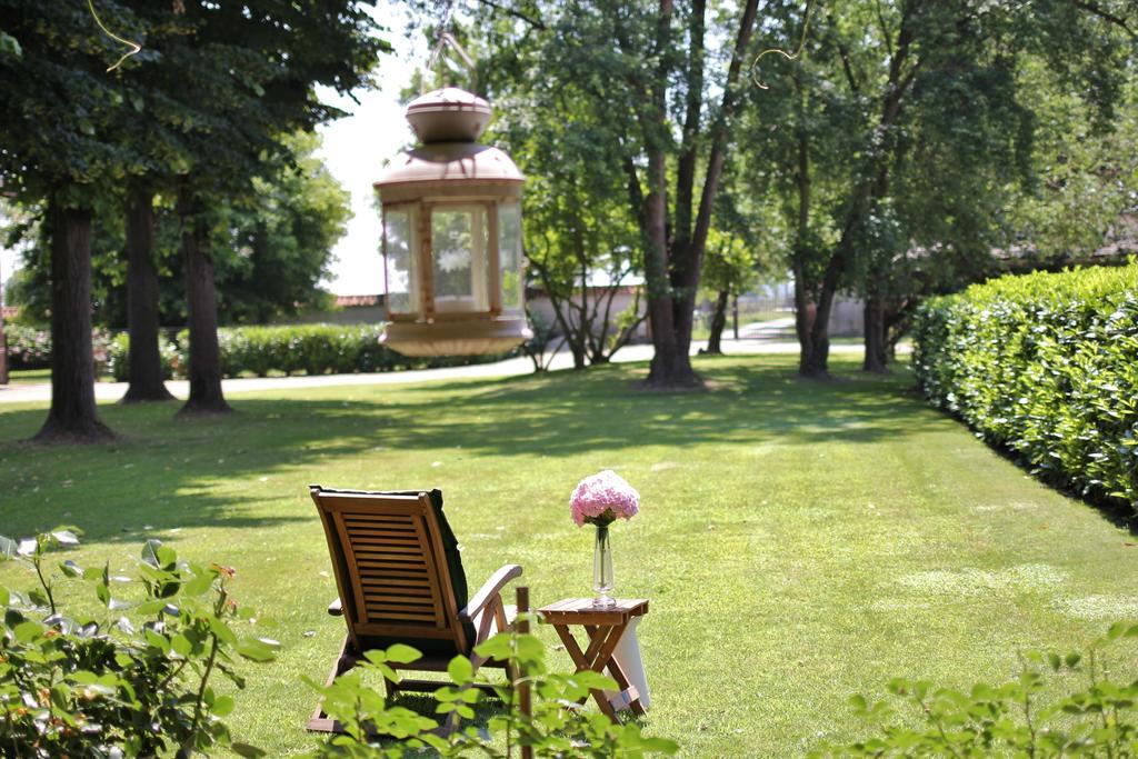 Tenuta Ajrale Vigone Buitenkant foto