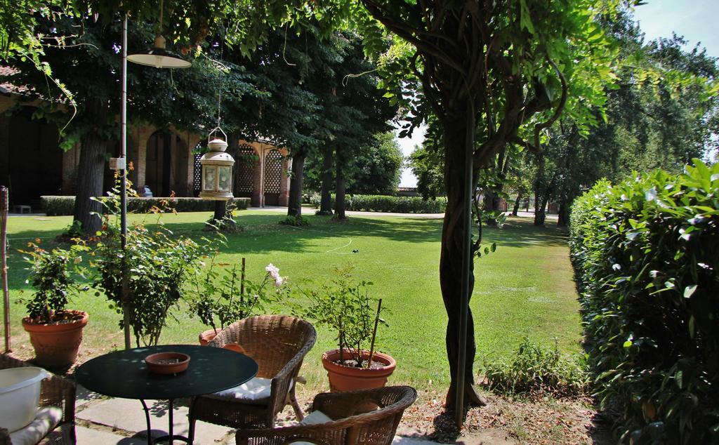 Tenuta Ajrale Vigone Buitenkant foto